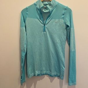 Nike Turtle Neck Quarter Zip